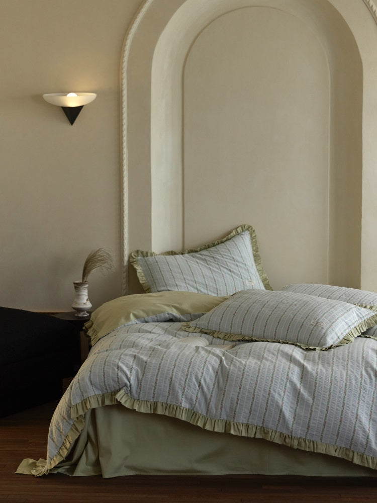 Lily of the Valley Jacquard Percale Set